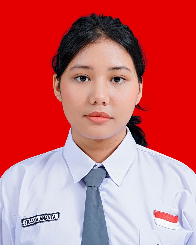 Thasya Cahaya Putriananta